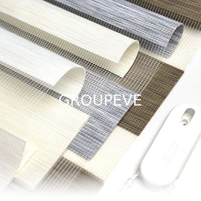 kopen Customized Durable Stripe 100% Polyester Zebra Blinds Fabric for Light Filtering Roller Shades online vervaardiging