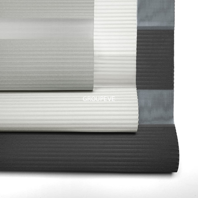 Goede prijs. 100% Zonneblinden van de het Vensterrol van de polyester de dag en nacht Gestreepte Blinde Stof online